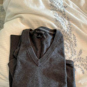 Banana Republic Gray Cashmere V-Neck Sweater